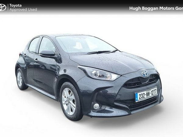 2023 Toyota Yaris 1.5 HYBRID LUNA 4DR