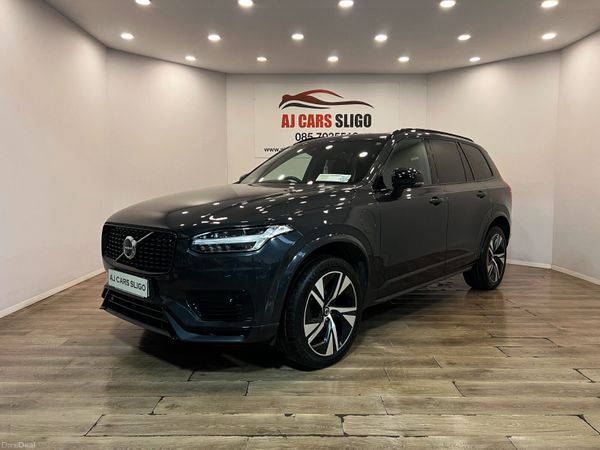 2021 Volvo XC90 R-Design T8 Recharge AWD — 2021