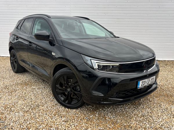 2023 Opel Grandland SPORT 1.2 130PS-PET- 130PS-PET-6SP