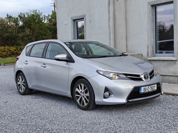 2015 Toyota Auris
