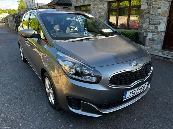 2013 Kia Carens