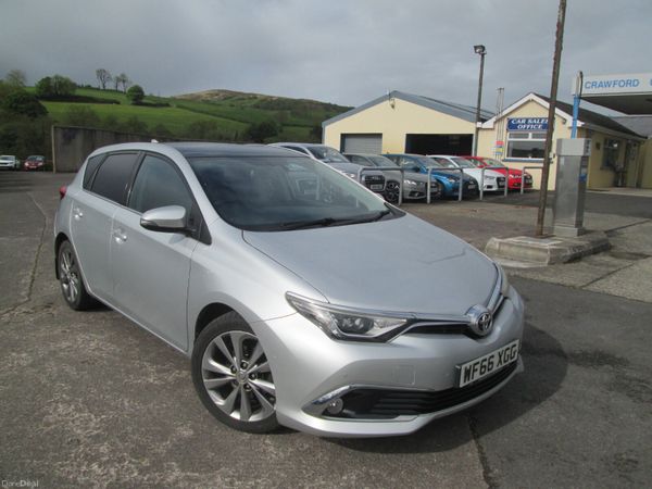 2016 Toyota Auris