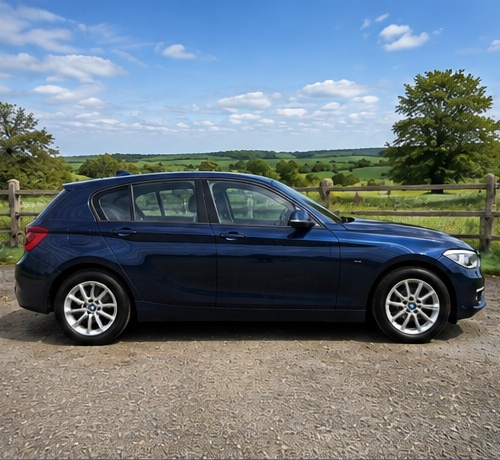 2018 BMW 118, thumbnail 2 of 3